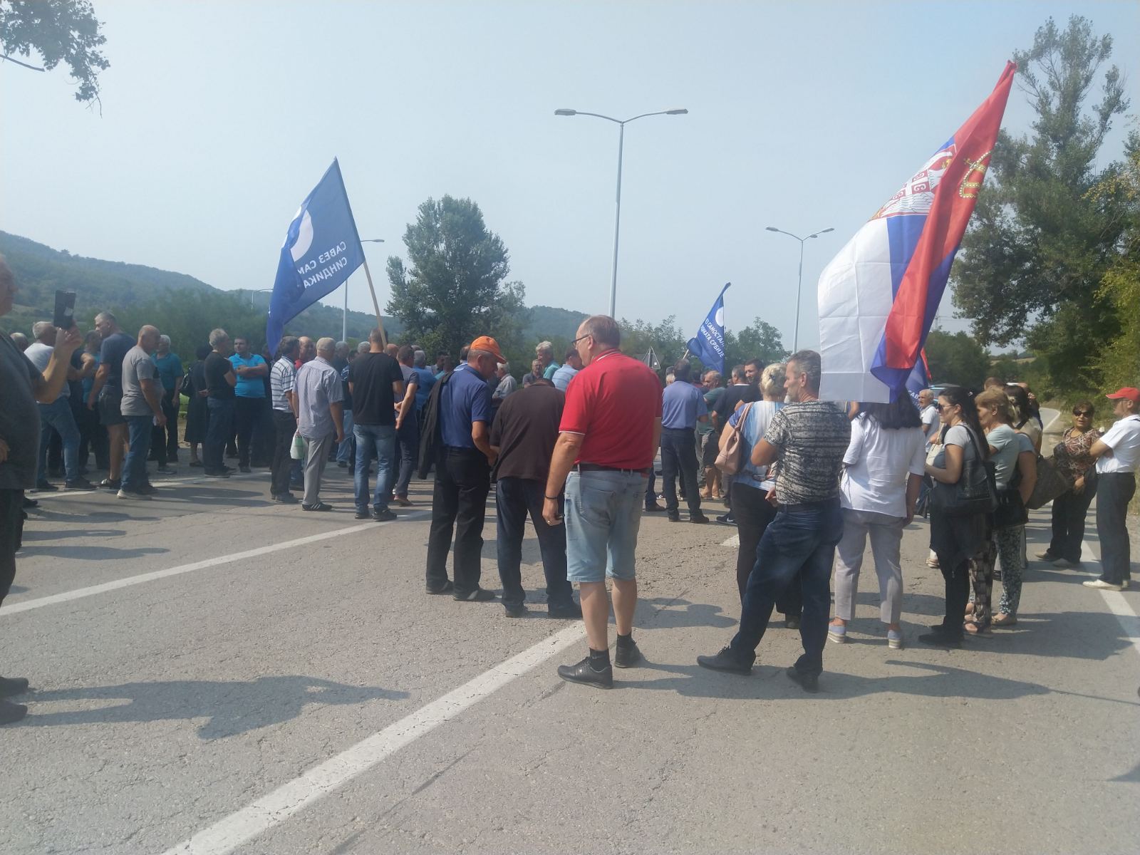 Ne odustaju od blokade, štrajka i svog radnog staža