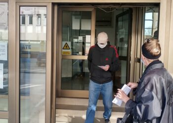 Leskovčanin umro u hodniku Elektrodistribucije, čekajući da preda zahtev da mu ponovo priključe struju