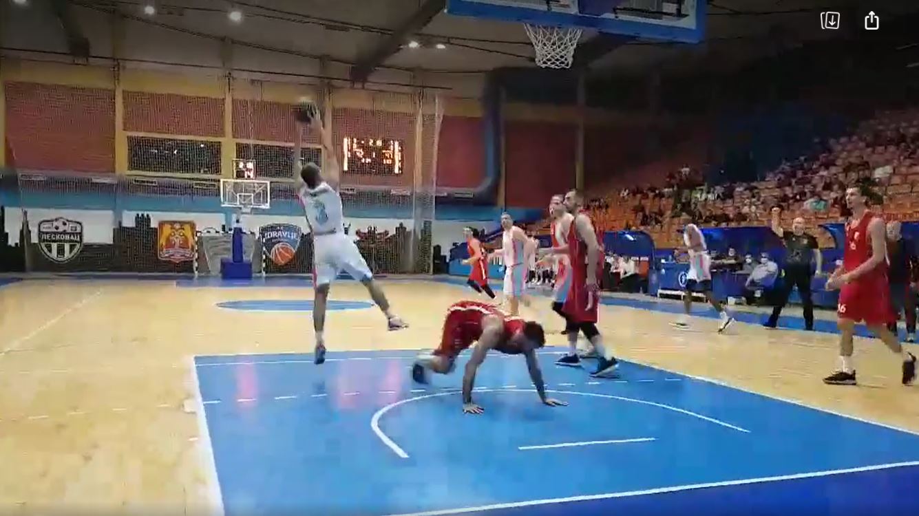 Zdravlje izgubilo od Vojvodine, tuk’o ih maler za malerom