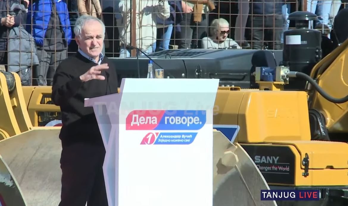 Evo šta je matematički genije Stojan Radenović poručio sa mitinga u Merošini – VIDEO