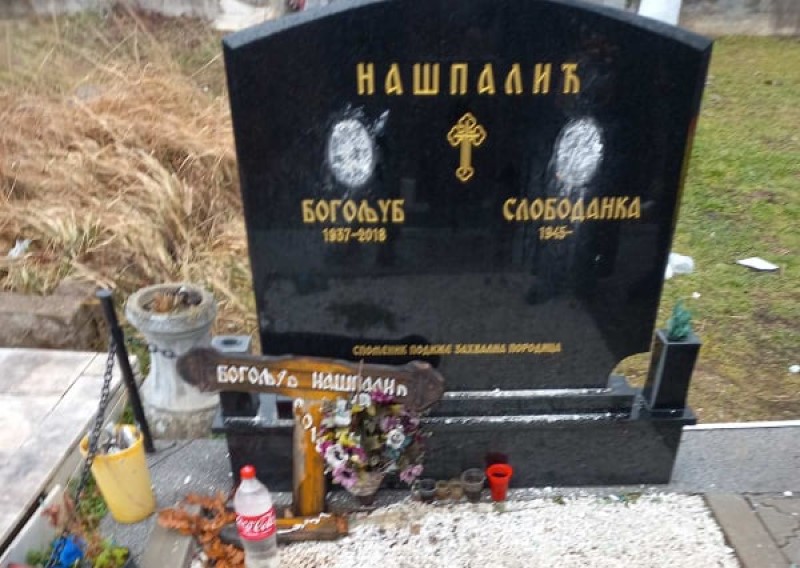 U toku noći uništeni spomenici na Svetoilijskom groblju