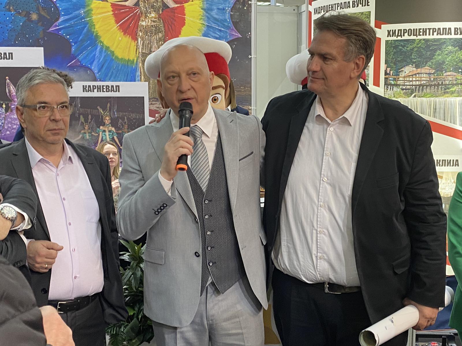 Promocija Roštiljijade i Karnevala na Međunarodnom sajmu turizma u Beogradu privukla veliki broj poznatih ličnosti