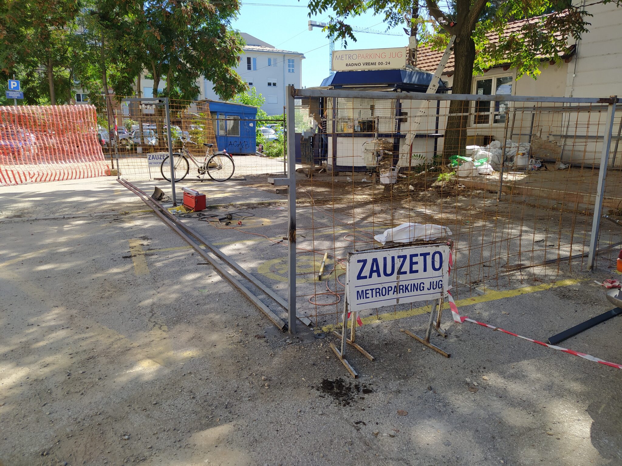 „Metroparking jug“ izmešta depo za nepropisno parkirana vozila zbog izgradnje gasne stanice