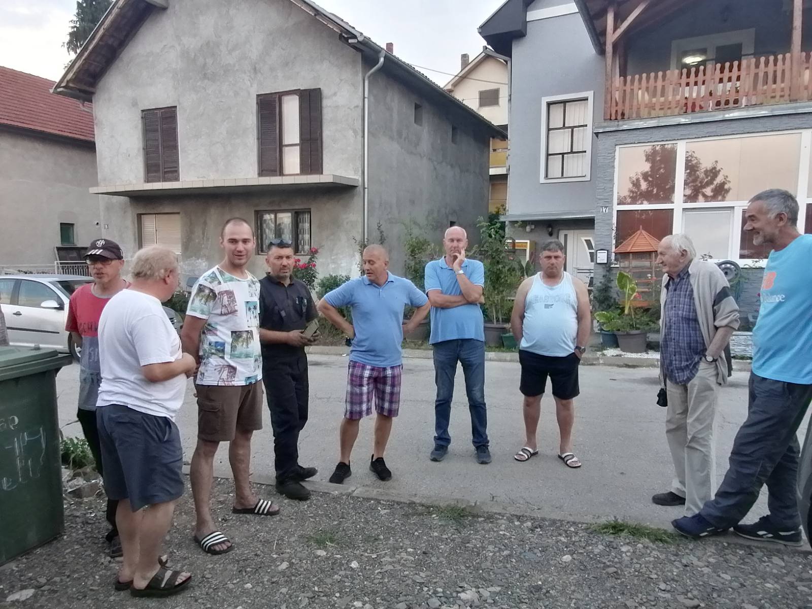 „Od zaraze ne možemo da živimo!“