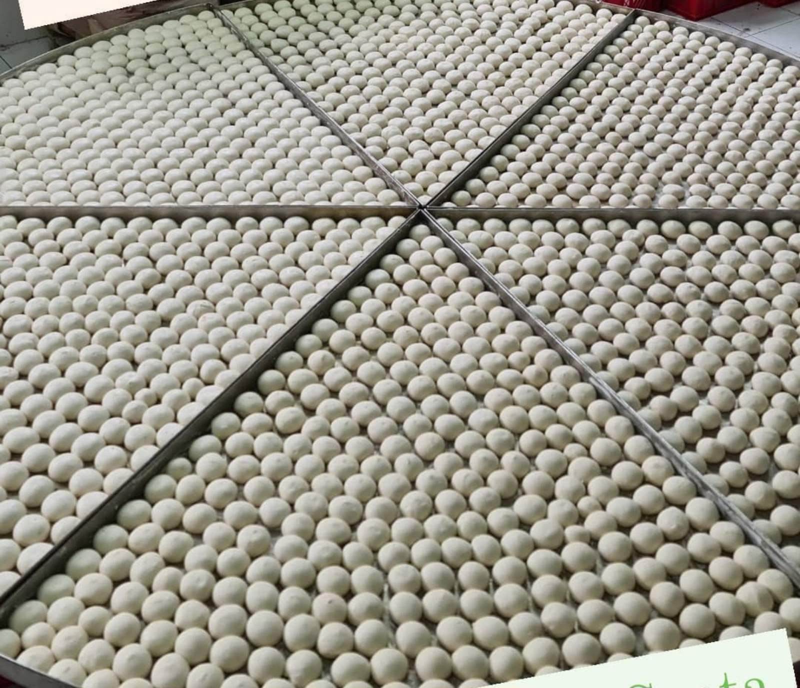 Zlatnik i sedam srebrnjaka u česnici sa prečnikom od 3,5 metra, najvećoj do sada