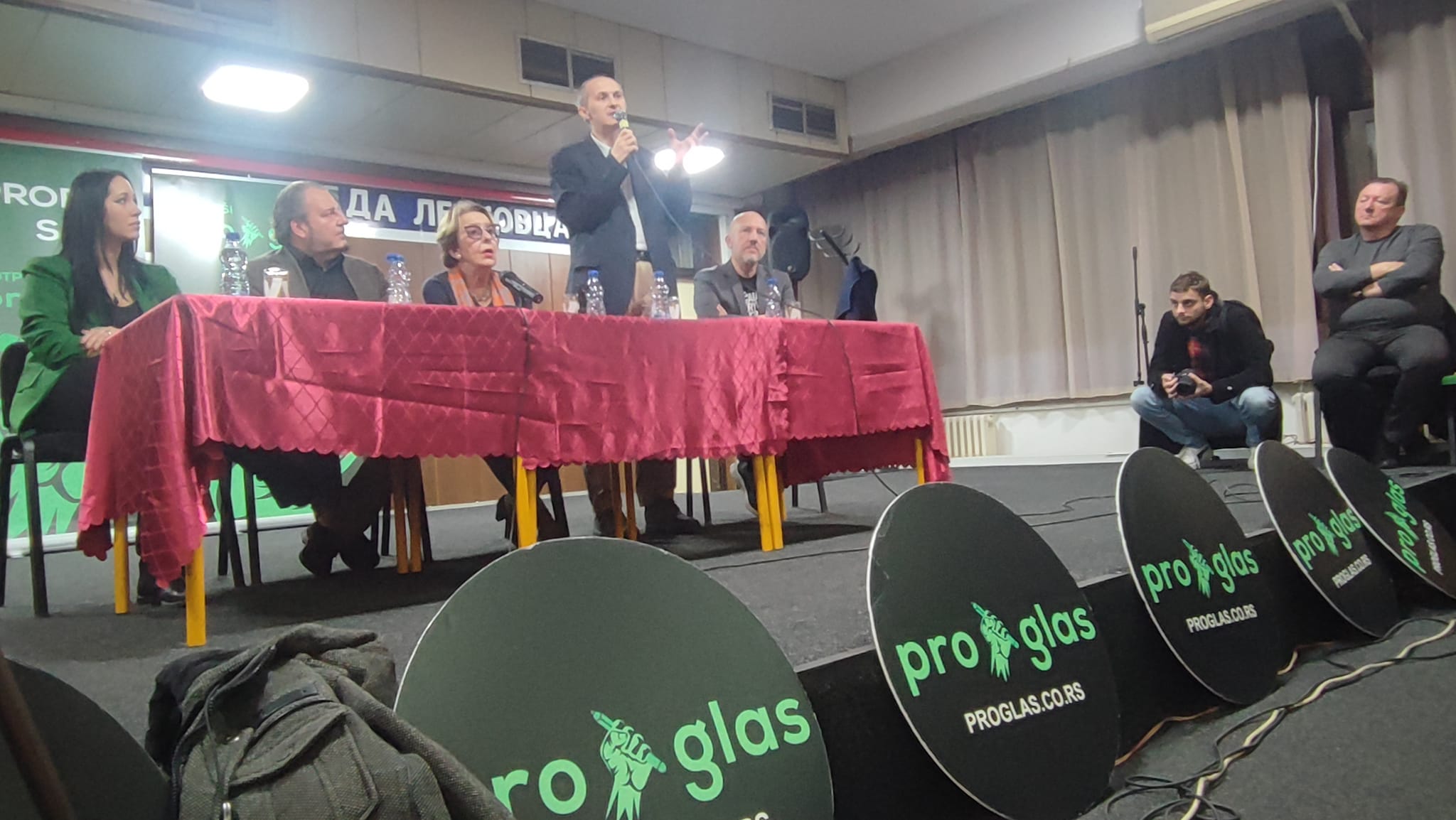 Poruka Leskovčana na tribini ProGlasa: Pod hitno nam je potrebna pravda!