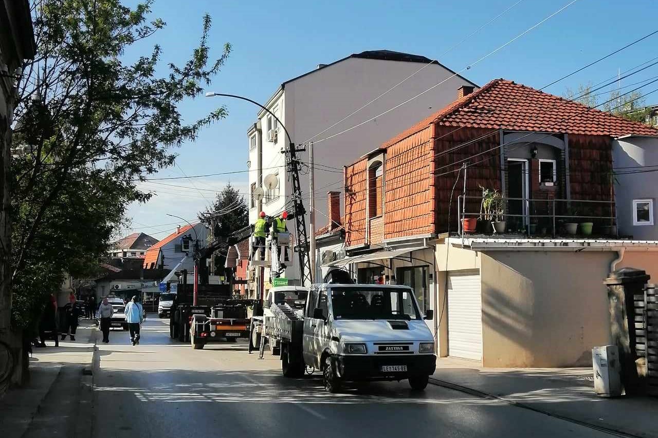 Par sati nakon pisanja Rešetke počeli da rešavaju „mrkli mrak“ – Zašto uvek pod pritiskom javnosti?