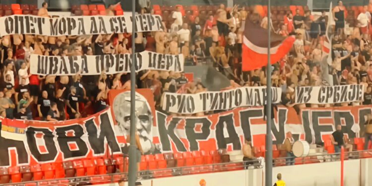 Poruka navijača Radničkog Rio Tintu sa stadiona u Leskovcu