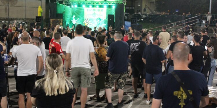 Pank bend iz Makedonije otvorio festival u Ladovici, večeras nastupaju Sunshine, Šanki i Cepeni ćunci
