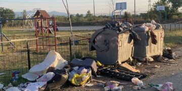 Nema nama pomoći kada smo počeli i sopstvenu decu da posipamo đubretom