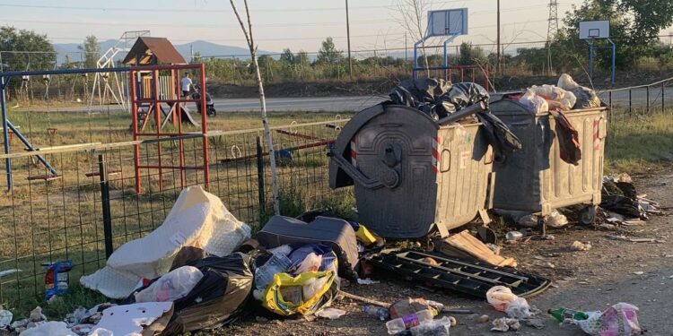 Nema nama pomoći kada smo počeli i sopstvenu decu da posipamo đubretom