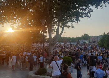Evo koliko je ljudi bilo na protestu juče u Nišu, Vranju i Leskovcu