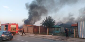 Ponovo požar kod nekadašnje fabrike „Džinsi“ u Leskovcu