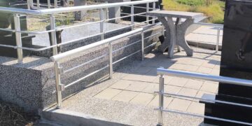 Počeli da kradu i kapije sa parcela na Svetoilijskom groblju