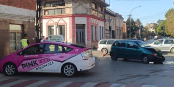 Jedna osoba povređena u sudaru u centru Leskovca