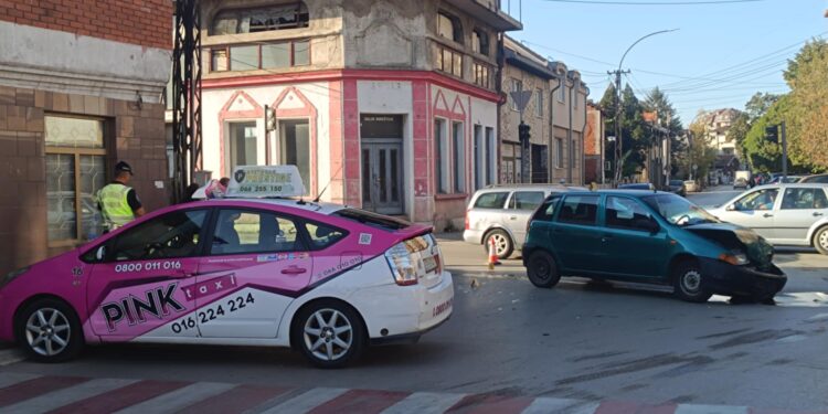 Jedna osoba povređena u sudaru u centru Leskovca