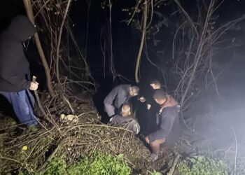 Unuci celog dana tragali za dementnim dekom iz Bobišta, sa prijateljima ga pronašli izgubljenog usred šume