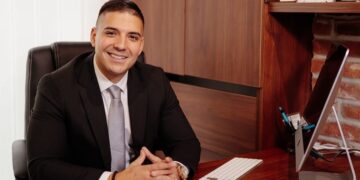 Nišlija kupio vodootporni telefon koji se pokvario na prvoj kiši – Telekom nije želeo da ispoštuje pravo na garanciju, a sada mora da mu plati ogromnu odštetu