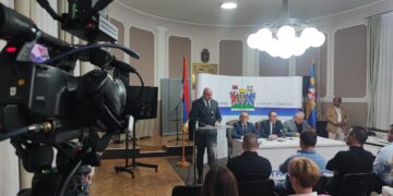 Svi za jednog, jedan za sve: Ko se s kim sinoć venčao?