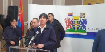 Direktori iz „Jure“ nisu želeli da odgovore na pitanja novinara o situaciji u fabrici u Leskovcu