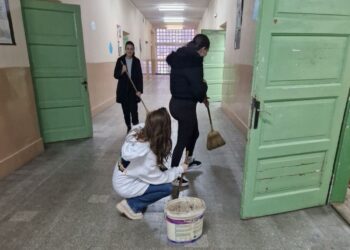 Gimnazijalci demantuju da je bilo incidenata tokom noći u ovoj školi: Evo kako provode vreme tokom blokade
