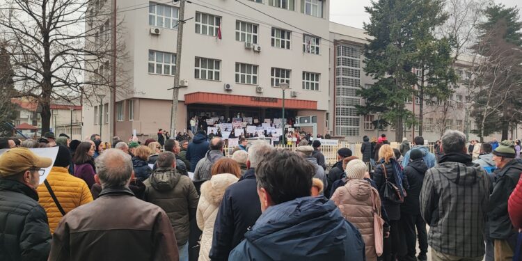 Gimnazijalci iz Leskovca najavljuju još veće blokade ako se zahtevi studenata ne ispune do 20. januara