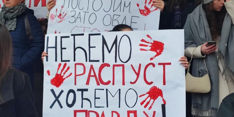 Gimnazijalci iz Leskovca najavljuju još veće blokade ako se zahtevi studenata ne ispune do 20. januara