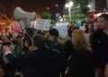 Studenti ispred niške Skupštine, traže izvinjenje od odbornika koji je rekao da ih plaća Kurti – VIDEO