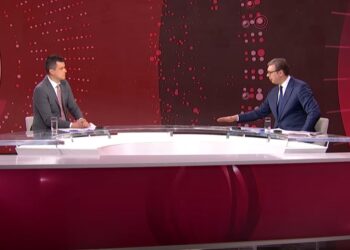 Sat vremena čiste panike na RTS-u kao dokaz da se Vučić po prvi put uplašio, i to studenata