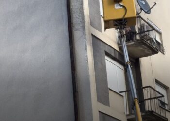 Čovek stradao u požaru, četiri lica spasena – VIDEO