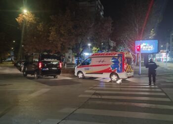 Jedno lice povređeno nakon svađe usred noći u centru grada