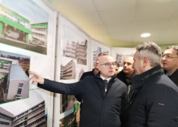 Vučević odlučno: Školska godina počinje 20. januara, ko krši zakon snosiće konsekvence