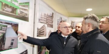 Vučević odlučno: Školska godina počinje 20. januara, ko krši zakon snosiće konsekvence