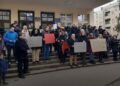Dve profesorke pre početka protesta u Prokuplju fizički napao pomoćni radnik škole