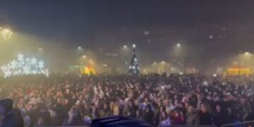 U Nišu borba za slobodu, a u Leskovcu za pljeskavicu uz ismevanje građana preko režimskih medija