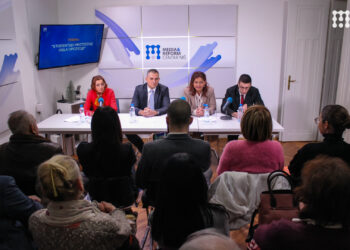 Održana tribina „Studentski protesti iz ugla opozicije“: Studenti traže pravdu