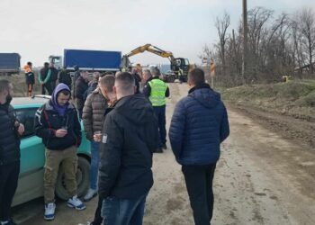 Bogojevčani blokirali prilaz fabrici za prečišćavanje otpadnih voda, od ponedeljka totalna blokada