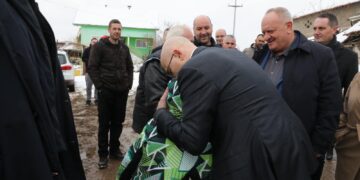 Osuda Vučevića i Cvetanovića jer su se slikali sa dečakom iz Belanovca za kog zapravo nisu učinili ništa