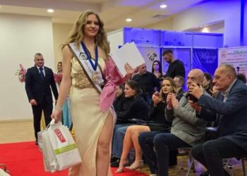 Prvakinja je Srbije u kikboksu, donosila nam je evropska zlata kao karatiskinja, a sada je čeka svetska karijera modela
