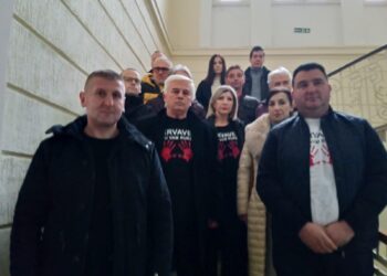 Opozicija u Prokuplju odbila da učestvuje u radu lokalnog parlamenta u znak podrške studentima