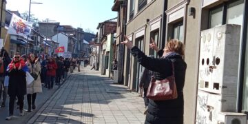 U Leskovcu prvi put studente javno podržali zaposleni u Domu zdravlja, Elektrodistrbuciji i drugim državnim firmama
