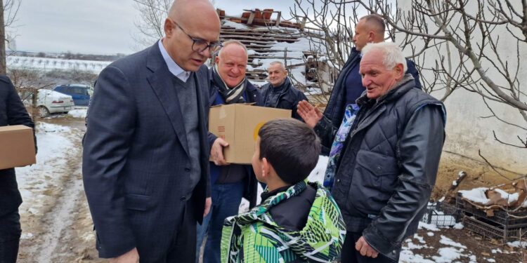 Centar za socijalni rad se borio svim silama da mali Stefan ostane sa dedom