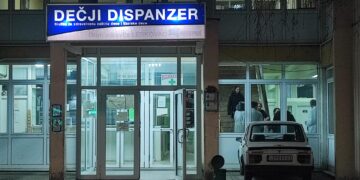 Radnici leskovačke „Jure“ danas u protestnoj šetnji do Dečjeg dispanzera zbog smrti šestogodišnjeg dečaka