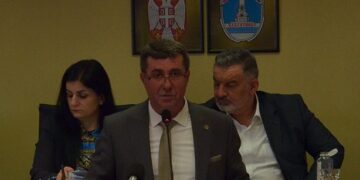 Petrović: Drže mi lekcije, kažu treba da ćutim i trpim 24/7