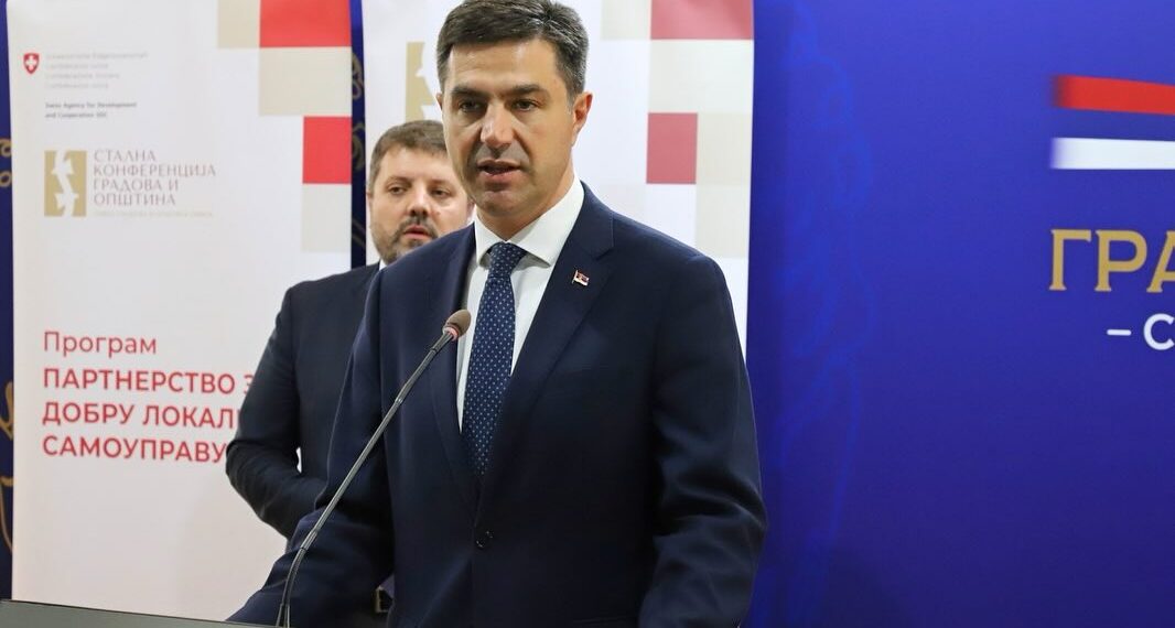 Gradonačelnik Niša osudio napad na Dragana Milića