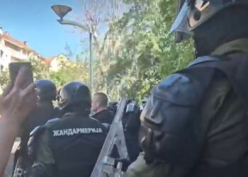 Poziv na hitan skup u Nišu zbog intervencija policije u Novom Sadu