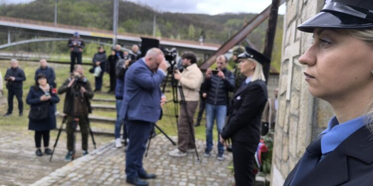 Dan koji se ne zaboravlja – 26 godina od granatiranja voza na mostu u Grdelici