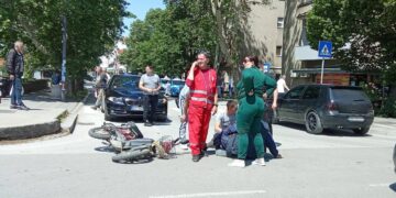 Oboren motociklista u centru Leskovca