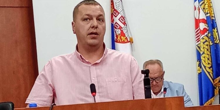 Gradonačelnik direktoru „Pijace“: O kakvim to otkazima pišu mediji?
