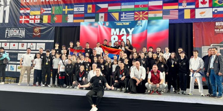 Naši karatisti ponovo pokorili svet! Iz Poljske nam donose čak 27 medalja – VIDEO